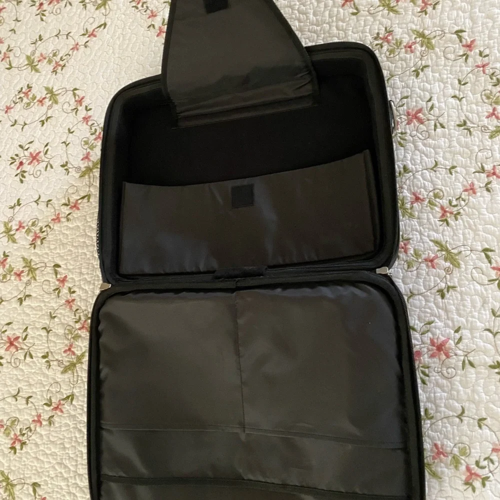 New Vintage Dell deluxe carrying case - model P9103